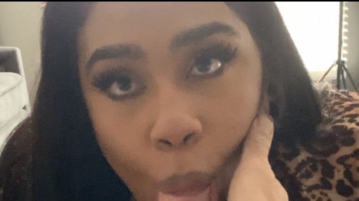 Gorgeous Amazon Carmen swallows