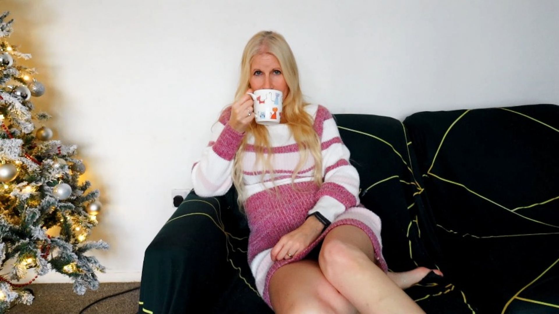 Coffee and Chat with BritishMilf Clarissa SFW
