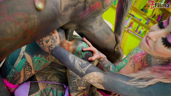 Tattoo fuck Alternative bimbo girl and I get rough Anal sex