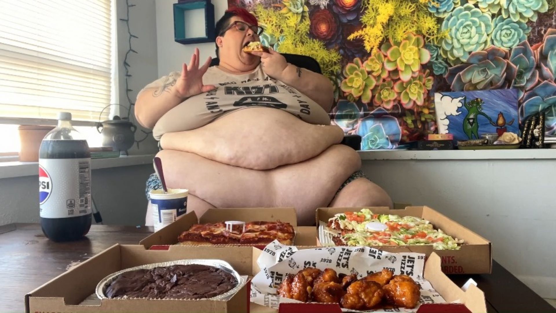 The Gluttony Chronicles: Eating enough for a Family of 8 HD