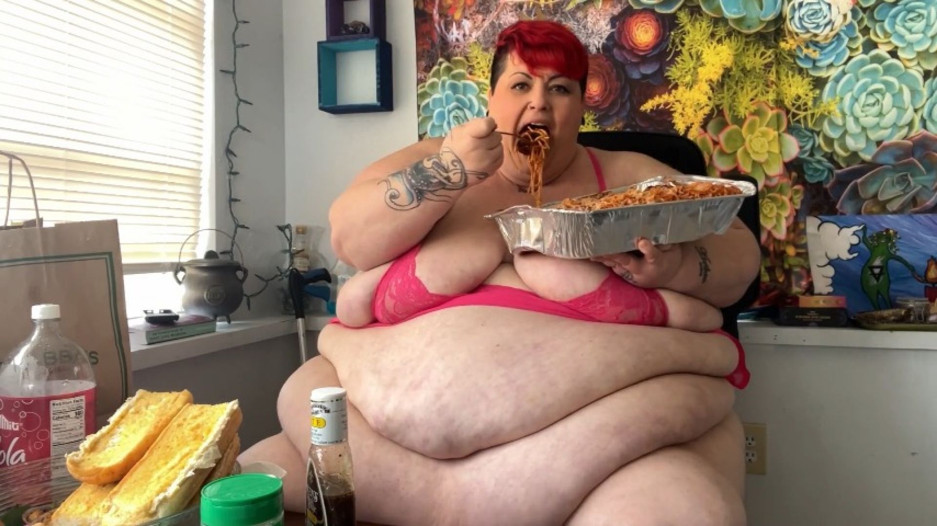 5 lbs of Pasta &amp; 800 lbs of Pure Gluttony HD