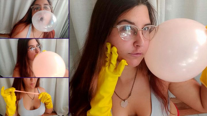 Latex gloves bubblegum and balloon blowing - Bunny Looner