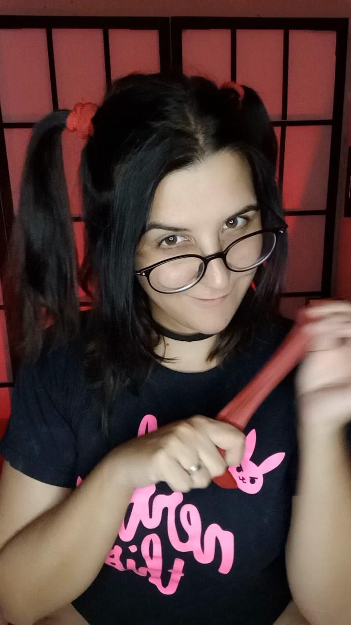 Blowing Valentines Hearth Balloon - Bunny Looner