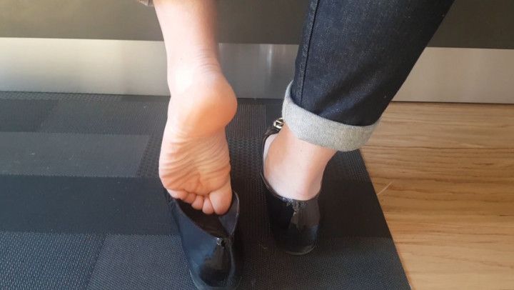 Special guests! dipping and foot fetish