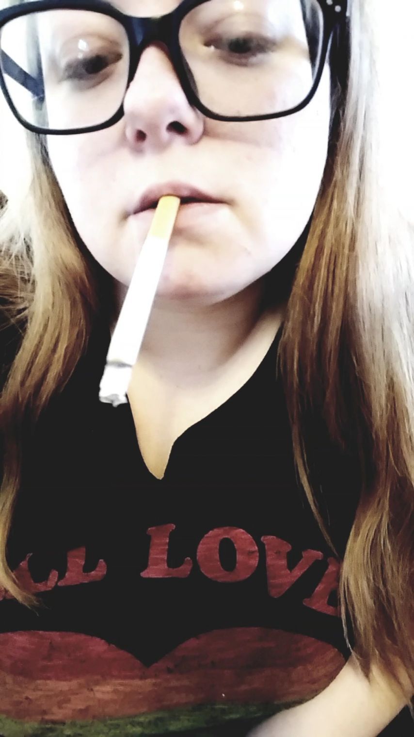 Smoking Fetish Hands Free Dangling