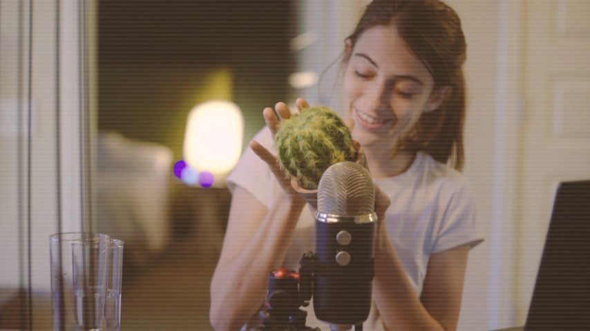 ASMR SESSIONS GFE with Naomi Dee