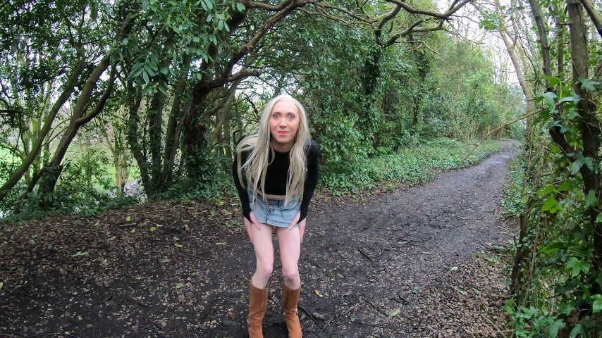 Woodland walk wank