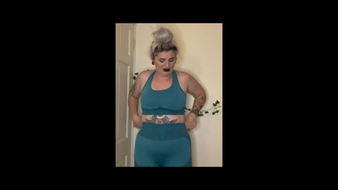 Trying on gym clothes clip 1
