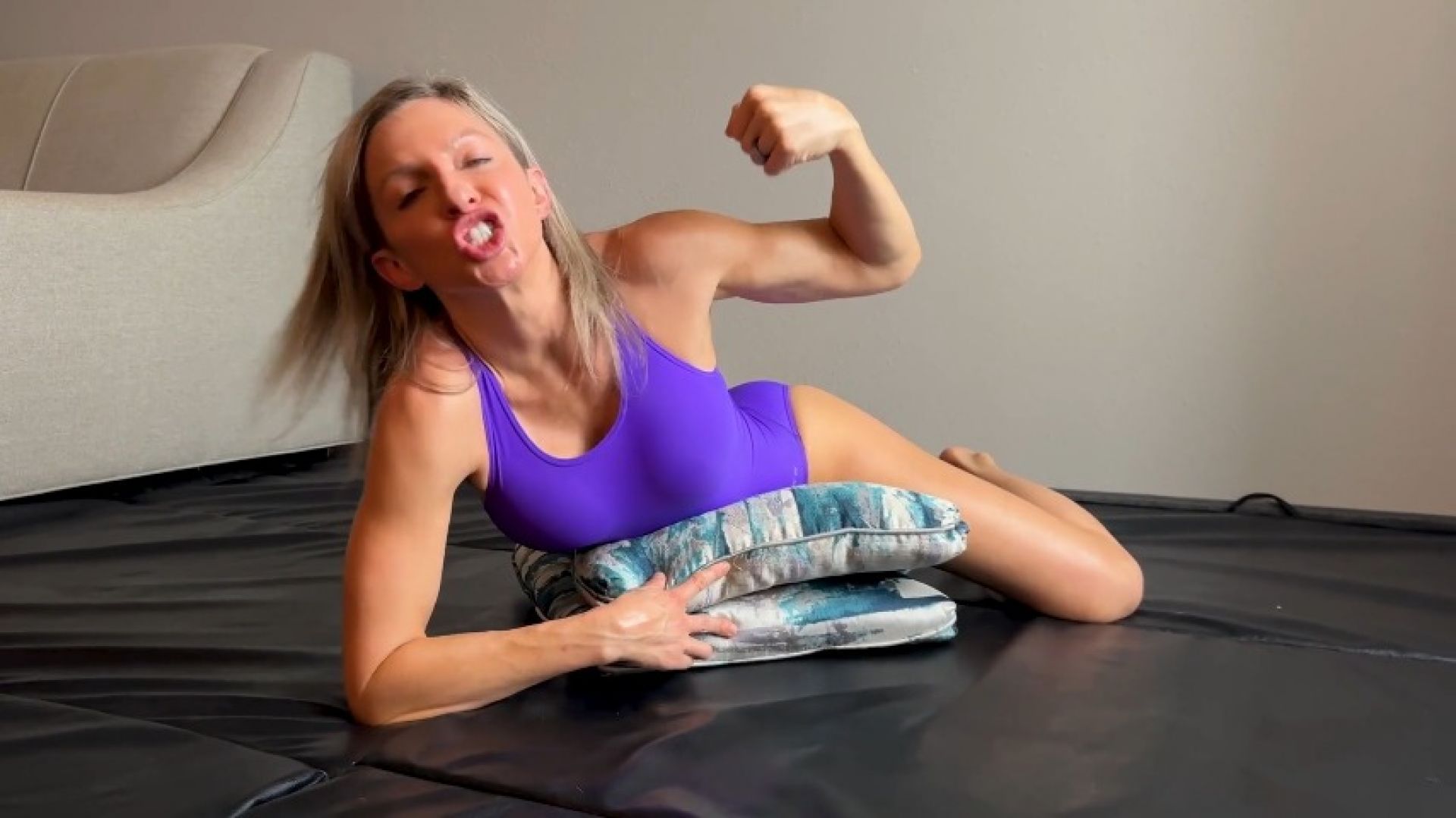 Pillow Hump JOI with Flexing