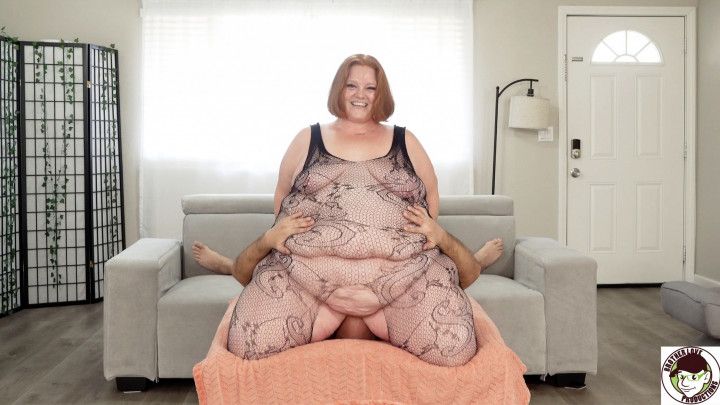 Julie Ginger Loves Sitting on your Face