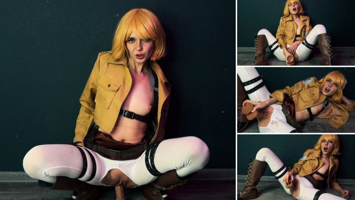 Attack On Titan Cosplay - Historia Reiss - Dildo Fucking