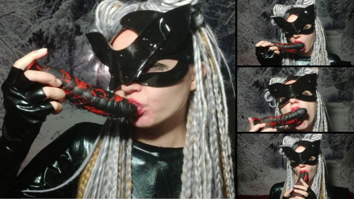 Catwoman cospay - Suck my dildo