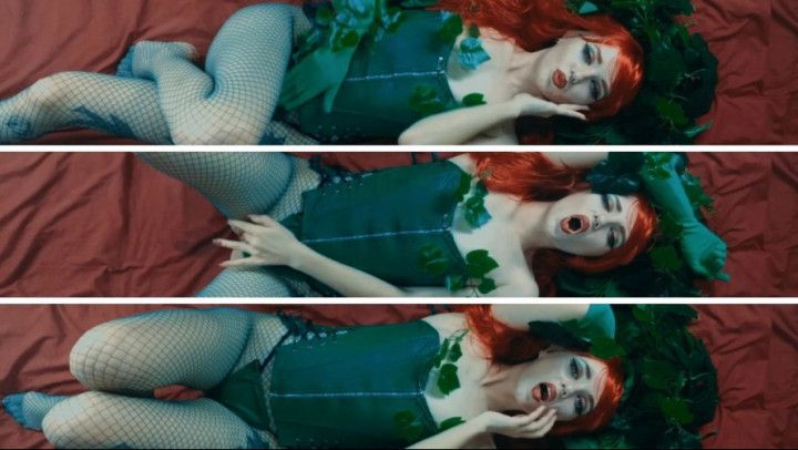 Poison Ivy Cosplay - Beautiful Agony