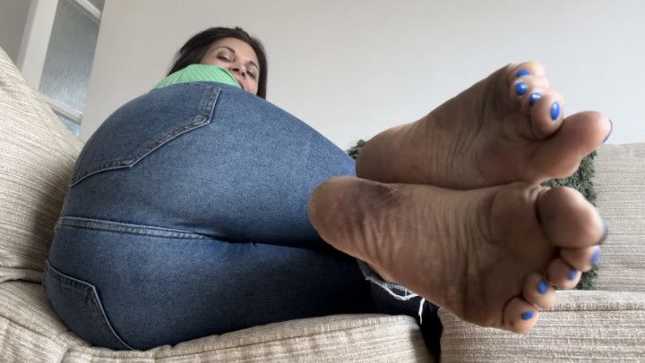 Sweaty ass and dirty soles