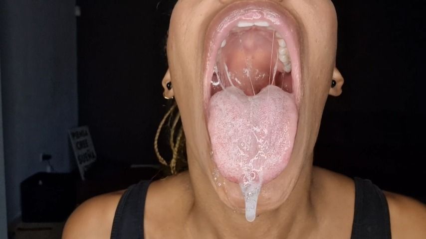 Huge wet sloppy mouth! Now jerk into it