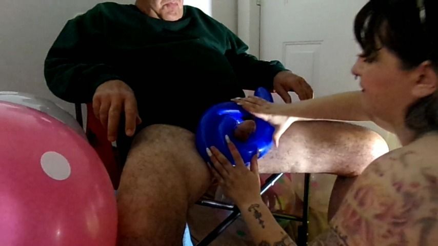 Looner Balloon play B2p HumpBJ Tittyfuck