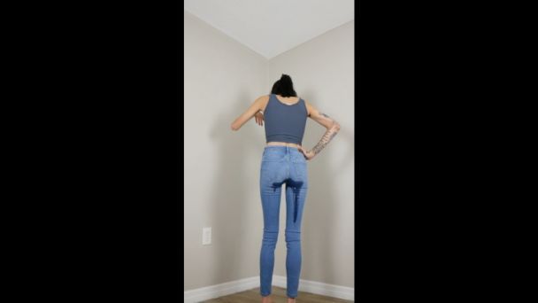 Stuck Zipper Jeans Wetting