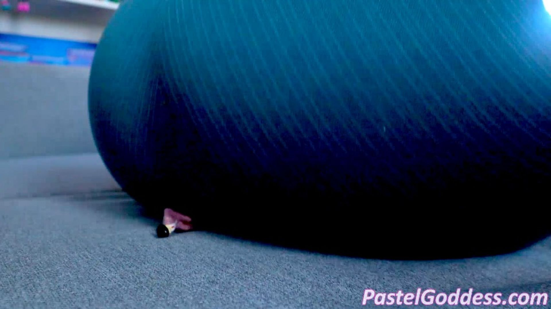 Sweaty Butt Drop Farts on Tiny Intruder