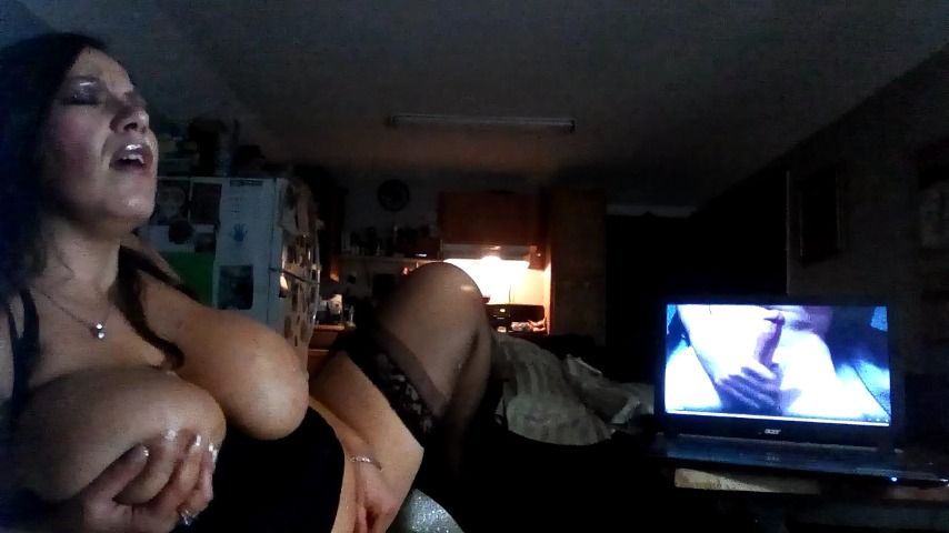 Stroking it for my Sexy Boss