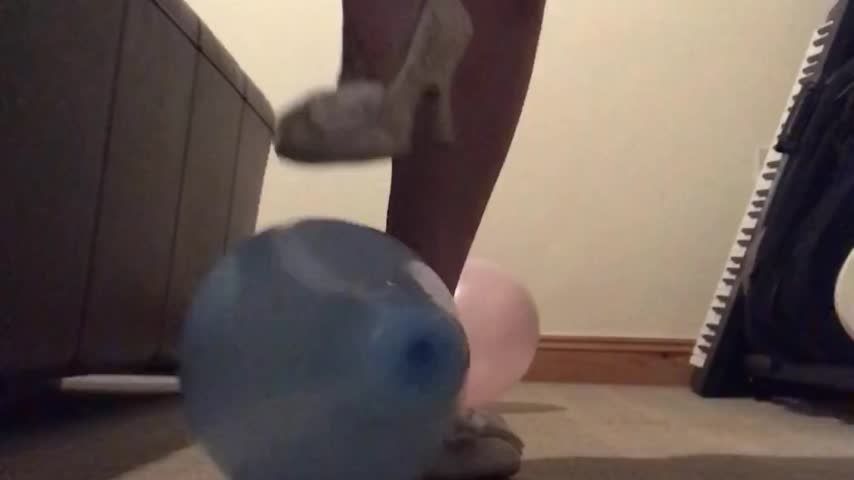 Balloon pop ... bouncing fun ... Fettish
