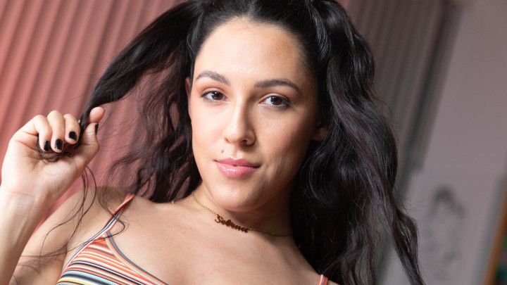 Latina Amateur Selena Ivy interview SFW