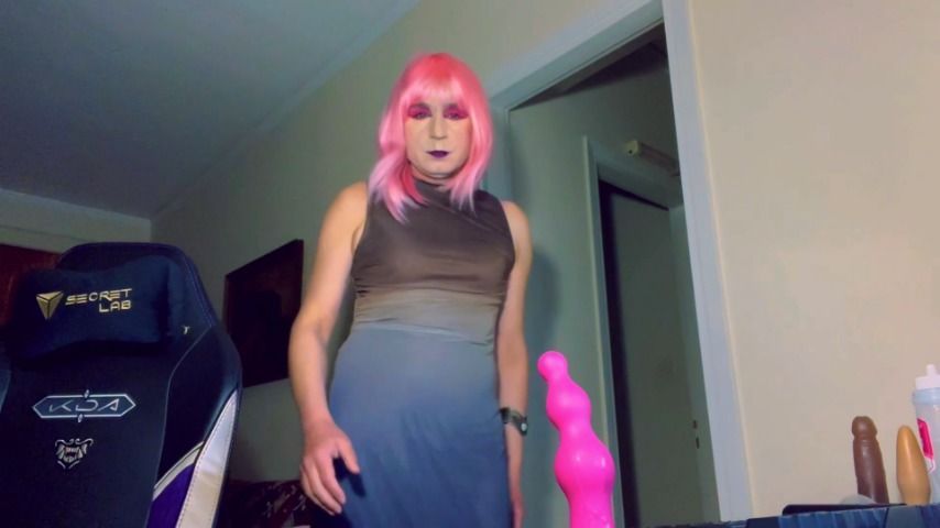 my pink dildo i