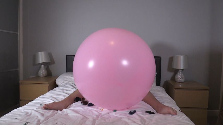 Devon's giant balloon B2P