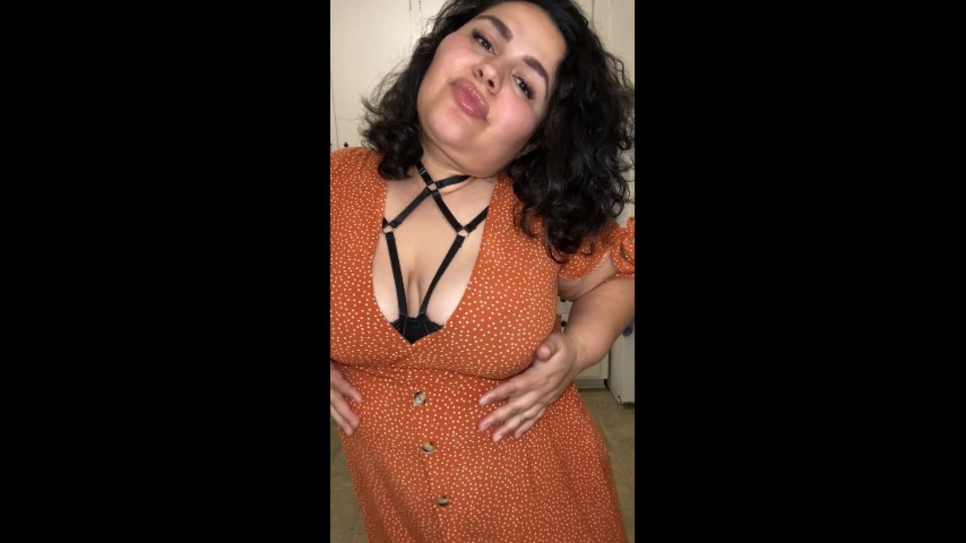 Sexy MILF Housewife Roleplay