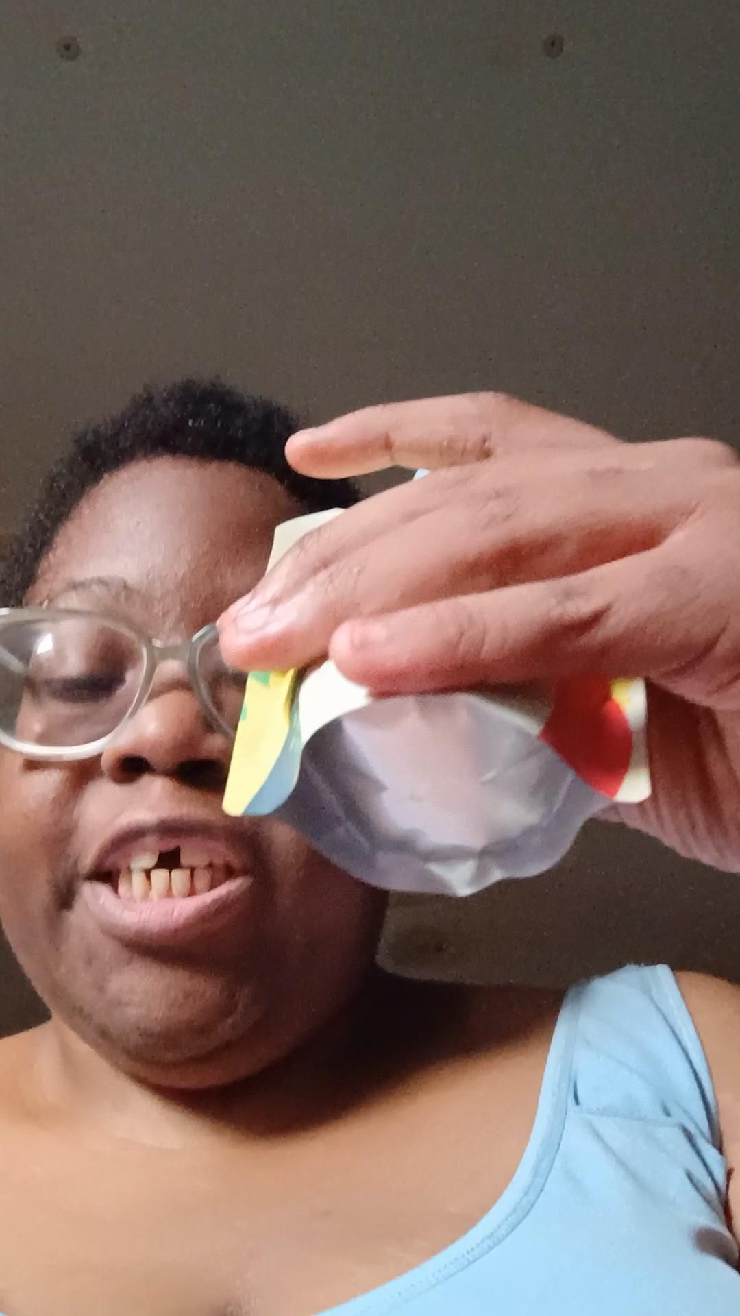 eating unsweetened applesauce