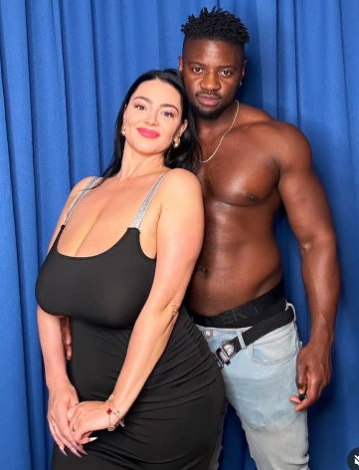 HUGE BOOBS &amp; NELSON MANDINGO