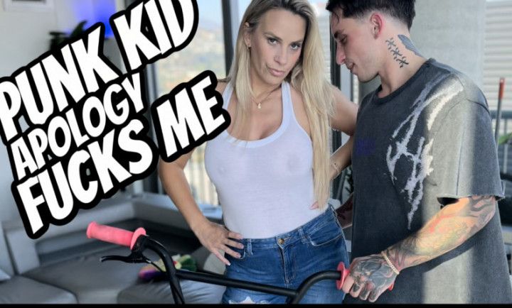 Chris Rail fucks Hotwife Sadie