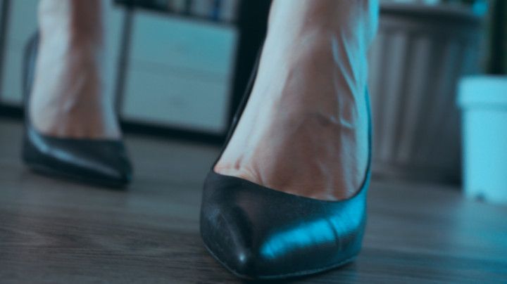 VERSION TWO: Thief Gets Shrunken and Hunted By Giant