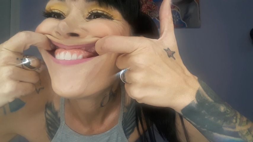 Mouth Tour with Luna Dawn