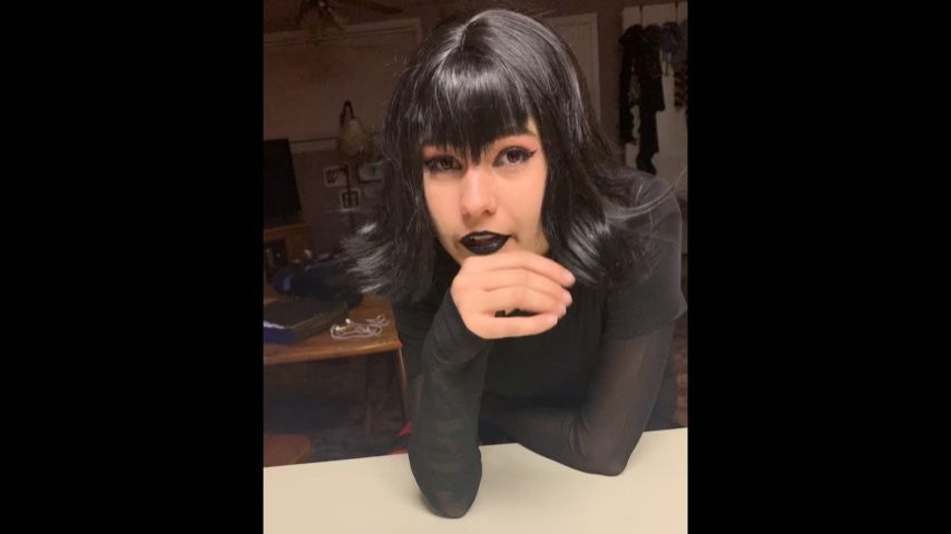 Mavis Accidentally Eats Garlic