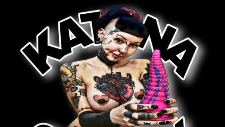 Goth step-Mommy gets BBC