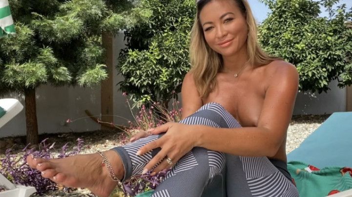 Natalia Forrest foot Joi masturbation