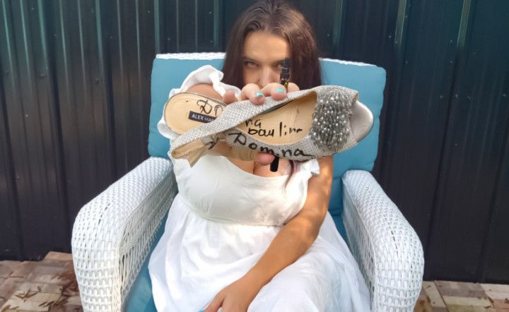 Signing Grey Shoe by Domina Paulina