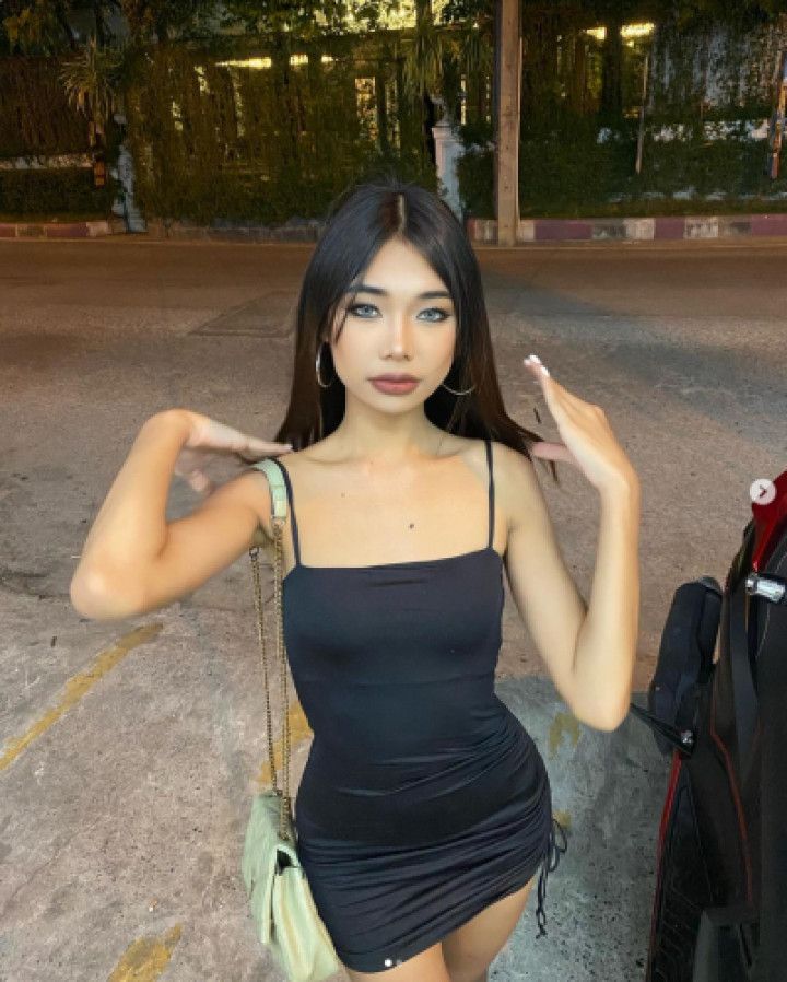 Extremely beautiful Ladyboy