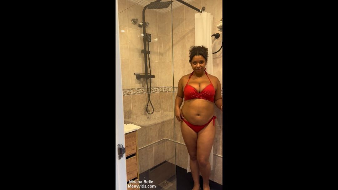 Shower With Mocha In  Spain