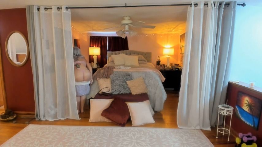 Secret Fuck While step-Dad Reads