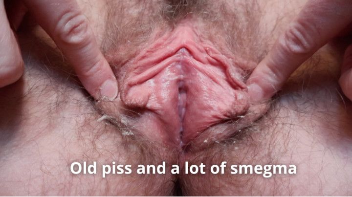 VERY stinky hairy pussy