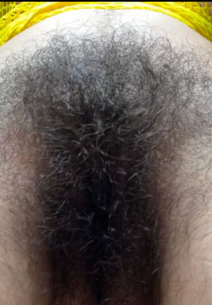 Swim in My Swamp starring Lethallabia