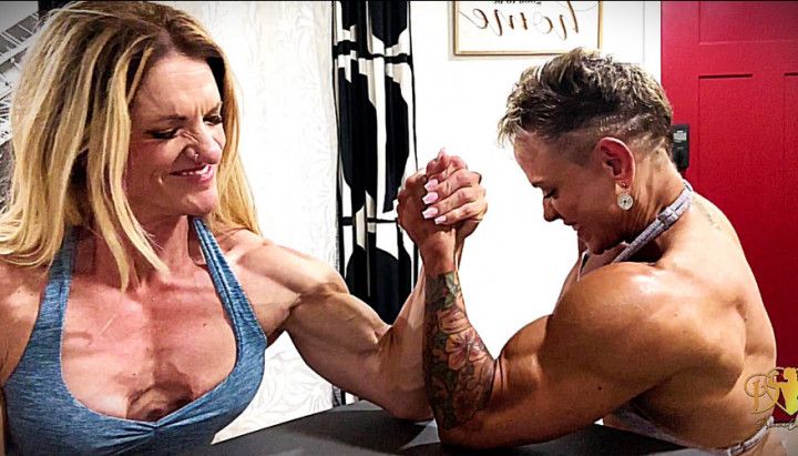 Shredded Goddess Vs Sexy Shorty -  Peaks