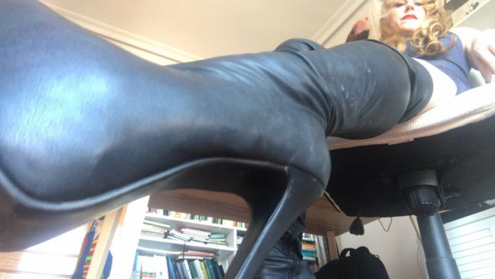 Executive Giantess Boot Climbing