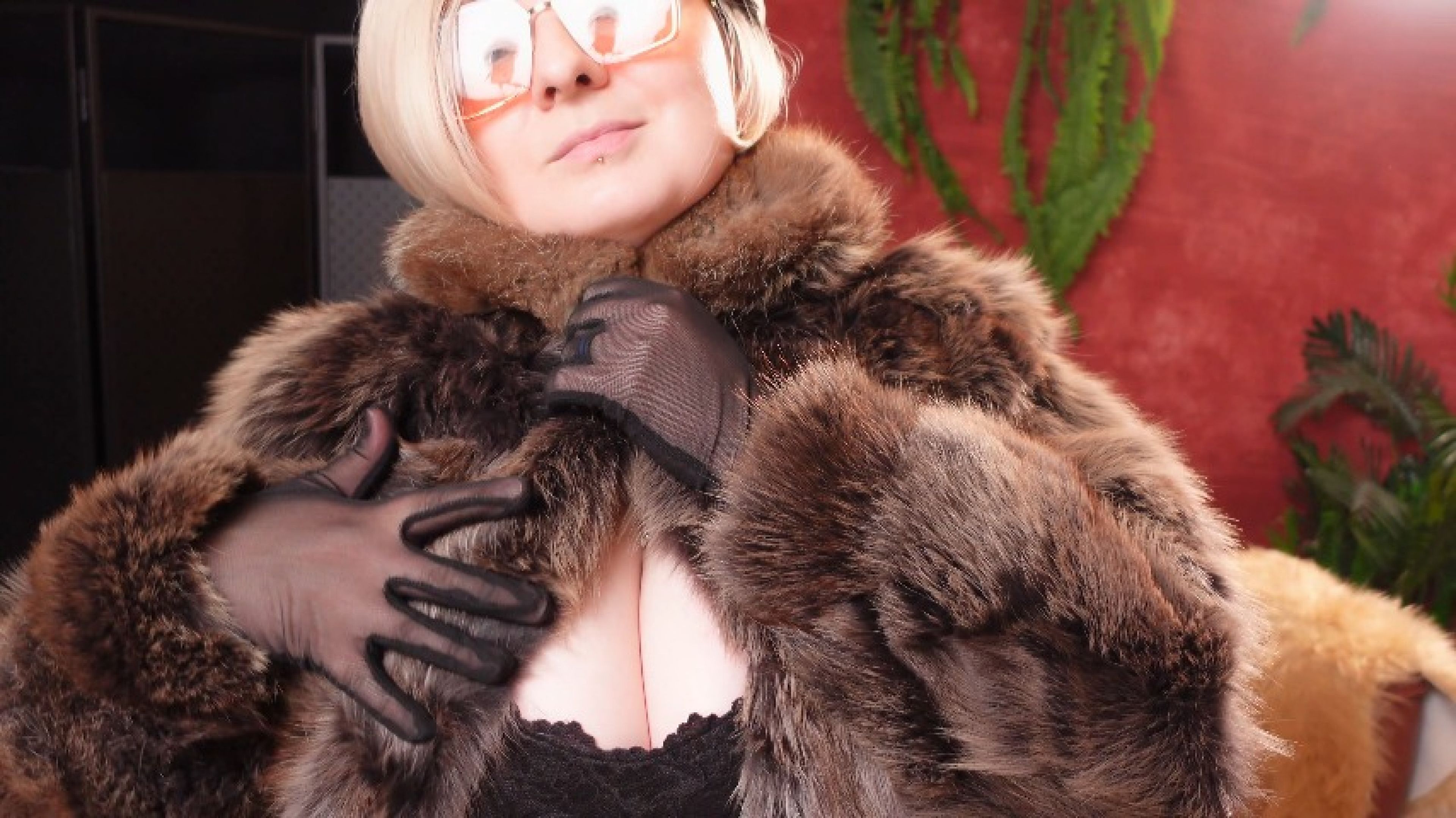 My hot FUR coat collection! 27 fur coats, watch them all