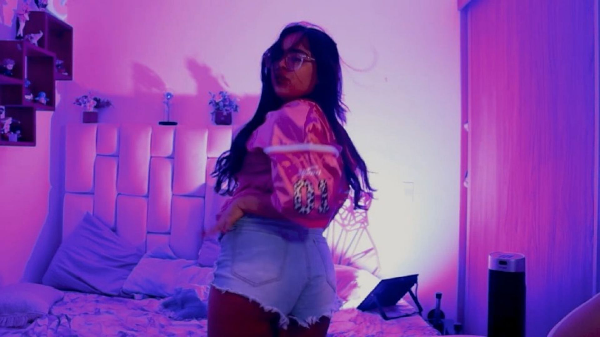 Dance practice with Jennie