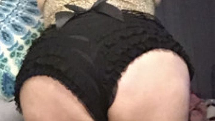 Slutty mom is so horny, needs your cock