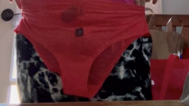 Unpacking order of bra and panties