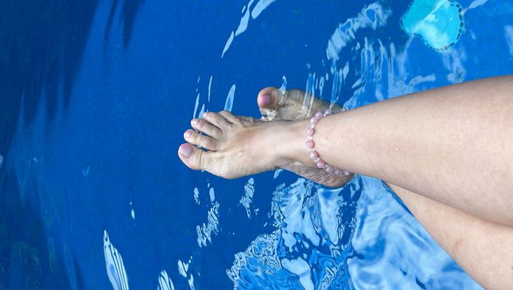 Foot fetish, underwater fetish