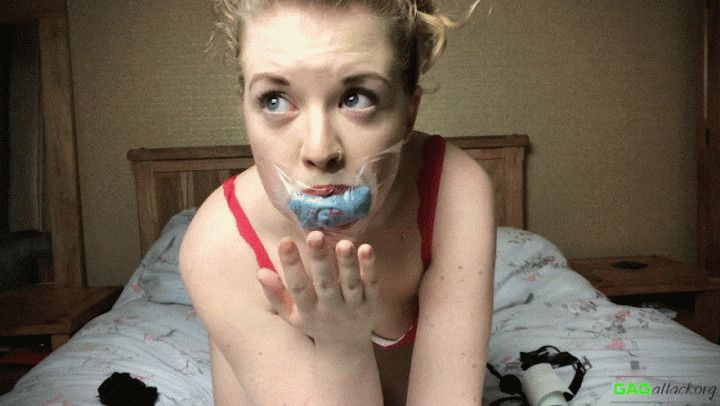 Bunnie - Self Gag FULL 3 Gag Video HD
